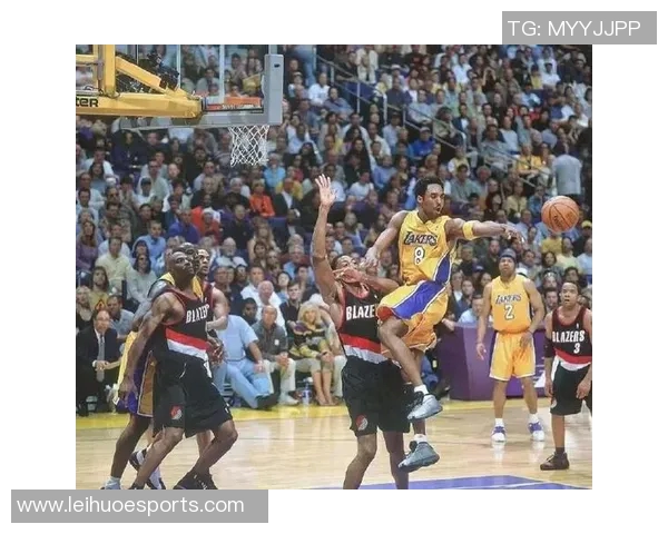 科比·布莱恩特传奇生涯:从天才少年到篮球永恒巨星的辉煌历程 科比·布莱恩特传奇生涯:从天才少年到篮球永恒巨星的辉煌历程